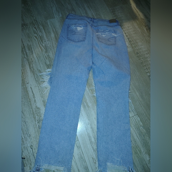 American Eagle Outfitters Distressed Blue Boyfriend Jeans - Picture 2 of 5